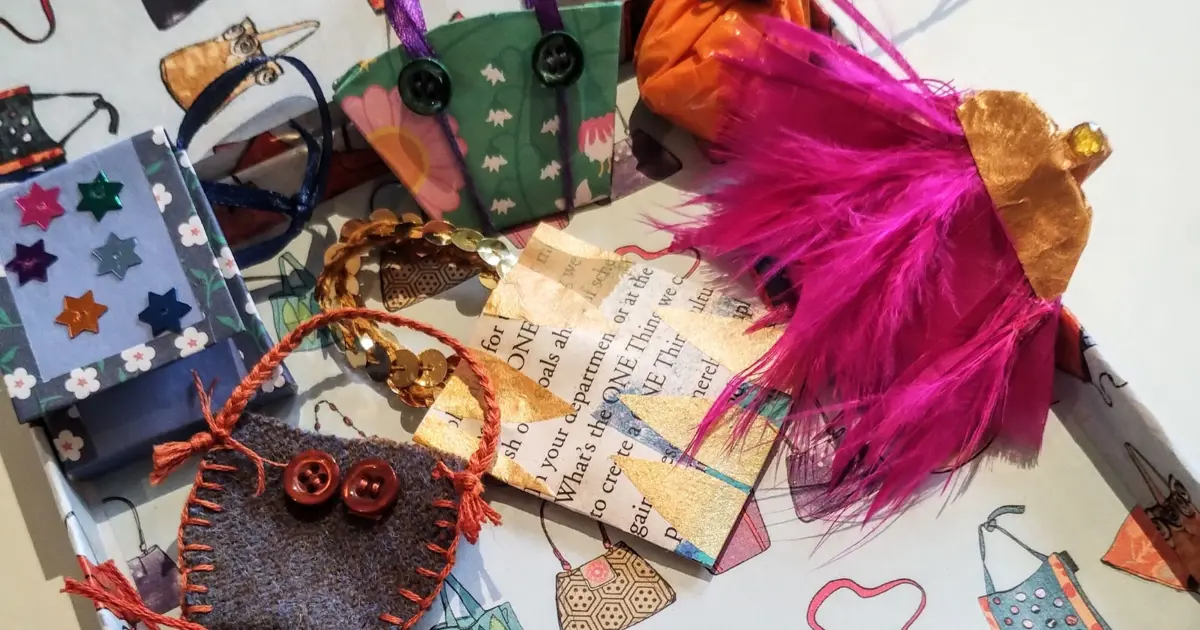 Creative making: Beautiful boxes | National Library of Scotland