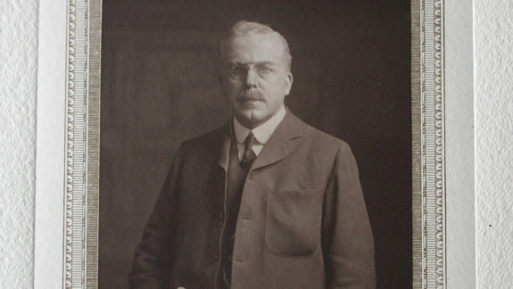 A black and white photo of William K Dickson.