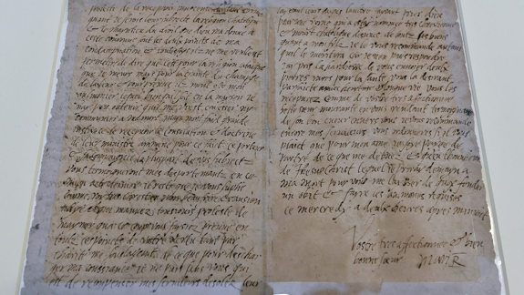 Mary, Queen of Scots' last letter handwritten in French in 1587, signed Mari R.